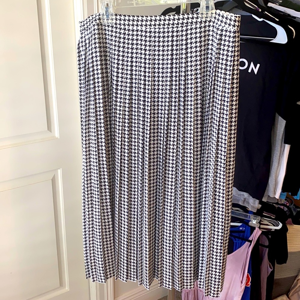 NWT J Crew Houndstooth Skirt Black & White